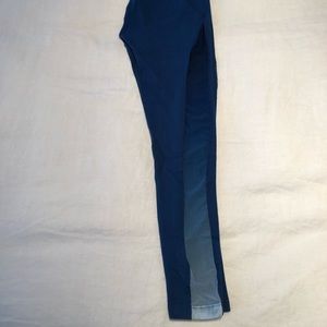 Beyond Yoga - High-Waisted Cut-Out Leggings